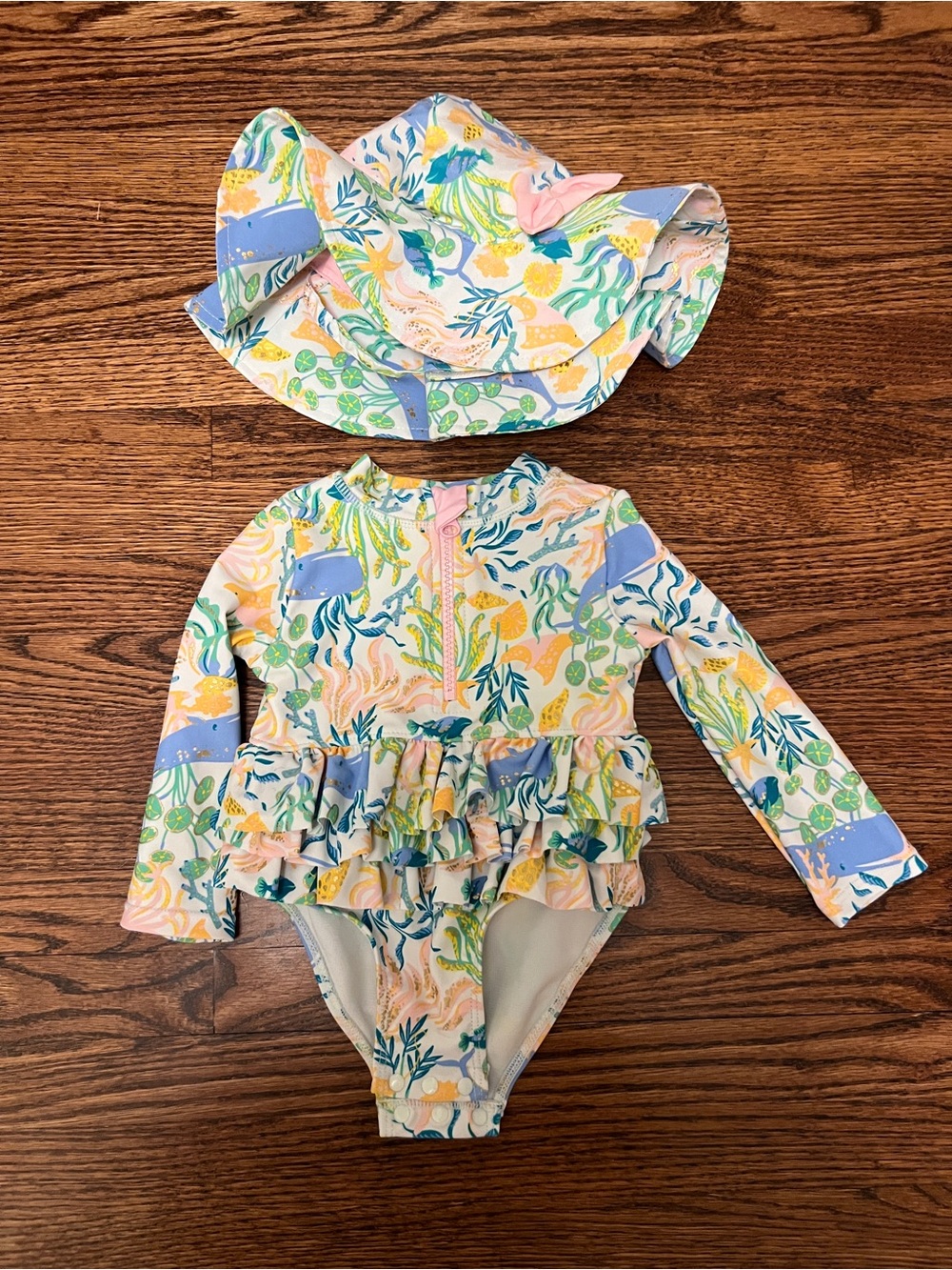 Girls Tommy Bahama Floral Ruffle Long Sleeve Swimsuit with Sun Hat - Size 9-12M